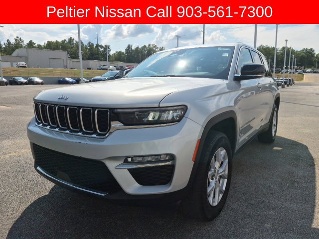 Used 2023 Jeep Grand Cherokee Limited RWD image 1