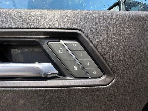 New 2026 GMC Canyon AT4 w/ AT4 Premium Package AWD/4WD image 18