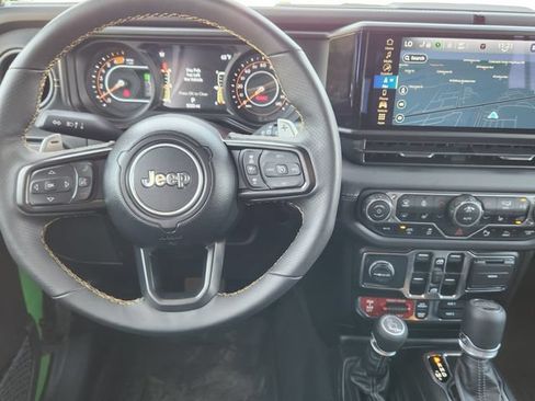 Used 2025 Jeep Wrangler Unlimited Rubicon 392 AWD/4WD image 28