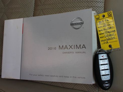 Used 2016 Nissan Maxima Platinum w/ Interior Lighting Package FWD image 46