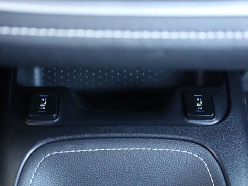 Used 2021 Toyota Corolla XSE image 39