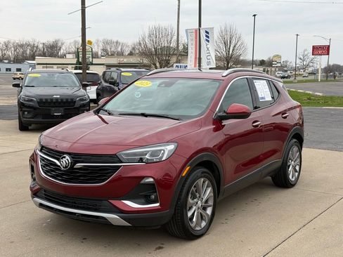 Used 2023 Buick Encore GX Essence w/ Experience Buick Package image 4