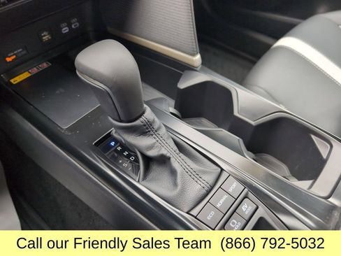 Used 2025 Toyota Camry SE w/ Convenience Package AWD/4WD image 24