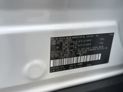 Certified 2023 Toyota RAV4 XLE Premium AWD/4WD image 32