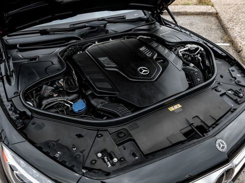 Used 2019 Mercedes-Benz S 560 4MATIC Coupe image 42