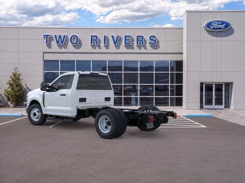 New 2026 Ford F350 XL w/ XL Chrome Package RWD image 4