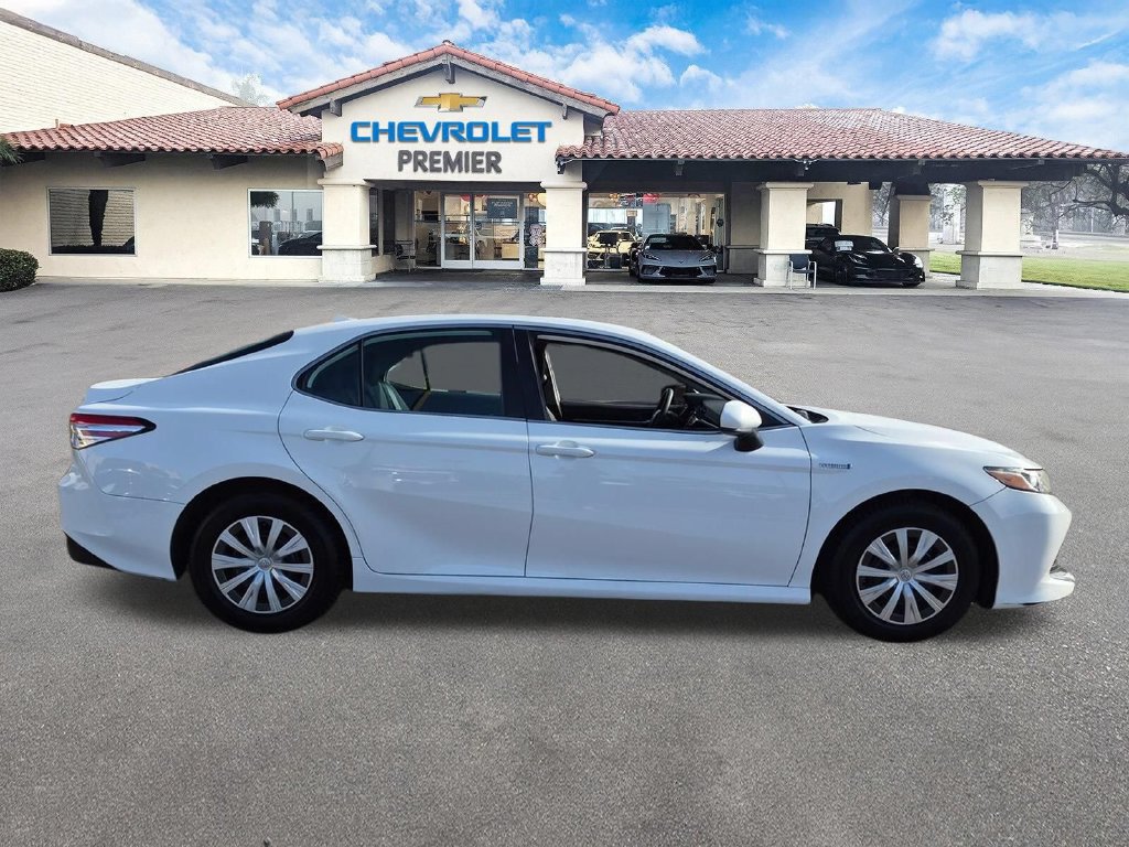 Used 2019 Toyota Camry LE FWD image 9