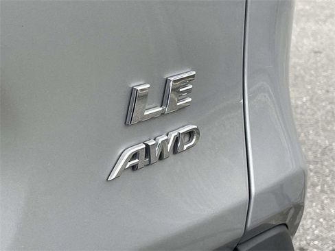 Used 2024 Toyota RAV4 LE image 12