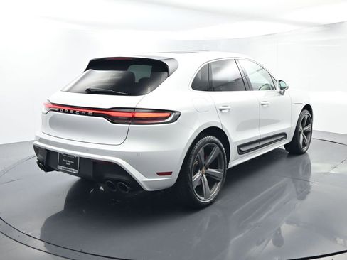 Used 2025 Porsche Macan S image 14