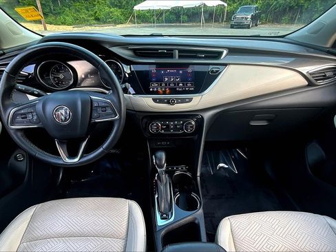 Certified 2022 Buick Encore GX Essence w/ Advanced Technology Package image 8