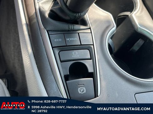 Used 2023 Toyota Camry XLE FWD image 18