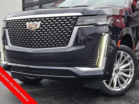 Used 2021 Cadillac Escalade Premium Luxury image 3