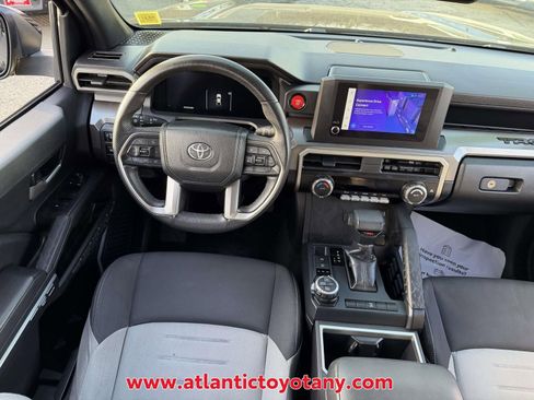 Used 2024 Toyota Tacoma TRD Off-Road image 9