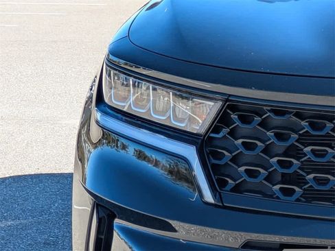 Used 2023 Kia Sorento EX w/ Panoramic Sunroof Package image 9