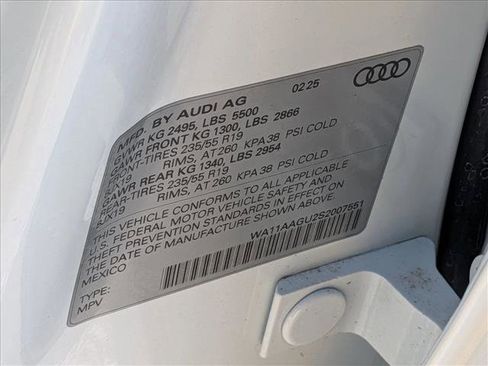New 2025 Audi Q5 Premium AWD/4WD image 18