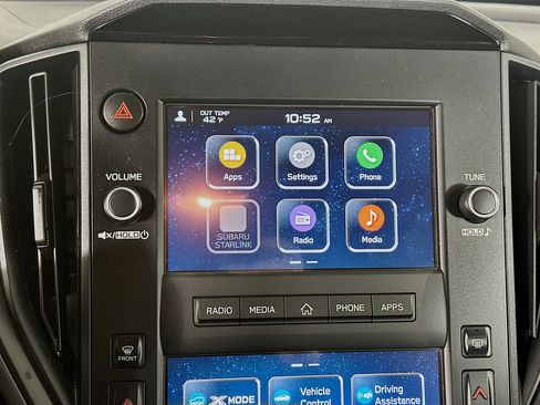 Used 2024 Subaru Crosstrek 2.0i image 19