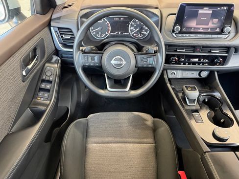 Used 2023 Nissan Rogue SV AWD/4WD image 30