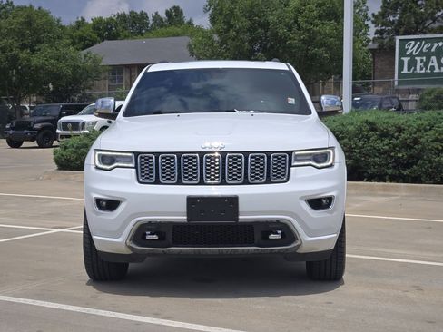 Used 2017 Jeep Grand Cherokee Overland AWD/4WD image 2