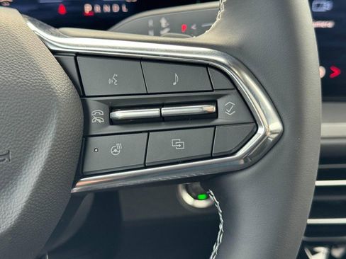 New 2026 Chevrolet Traverse LT image 15