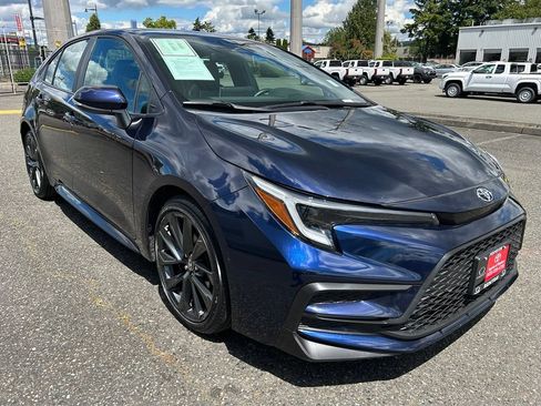 Certified 2024 Toyota Corolla XSE FWD image 3