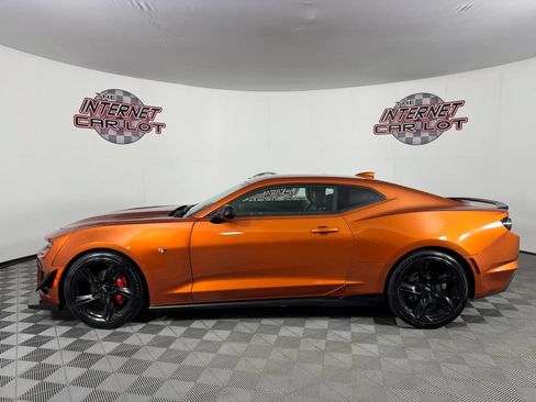 Used 2022 Chevrolet Camaro LT w/ RS Package RWD image 4