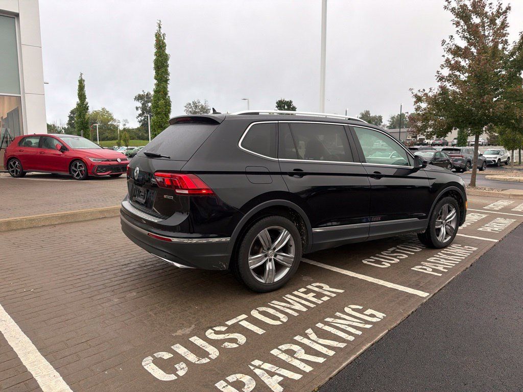 Used 2021 Volkswagen Tiguan SEL AWD/4WD image 9