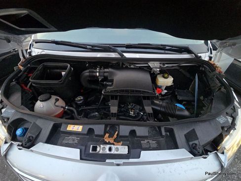 Used 2021 Mercedes-Benz Sprinter 2500 image 11