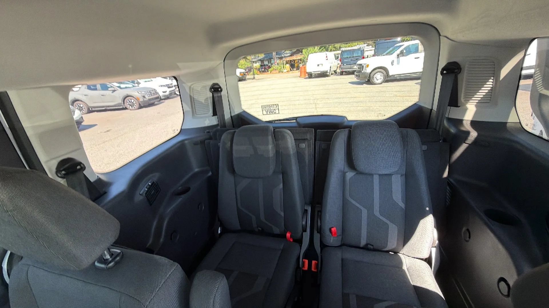 Used 2018 Ford Transit Connect XLT FWD image 17