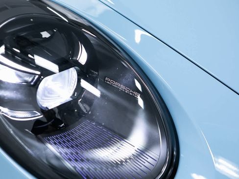 Used 2025 Porsche 911 Turbo S image 30