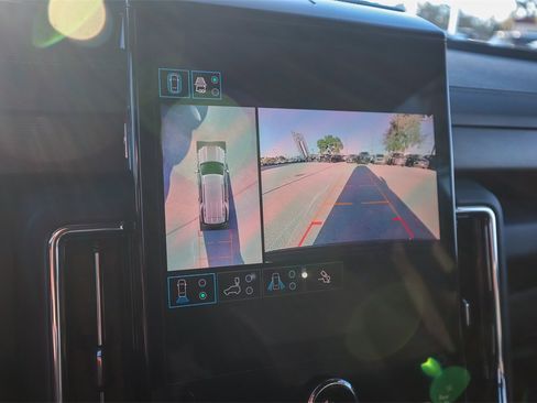 Used 2025 GMC Yukon Denali image 15