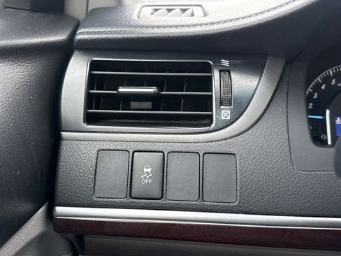 Used 2012 Toyota Camry XLE FWD image 27