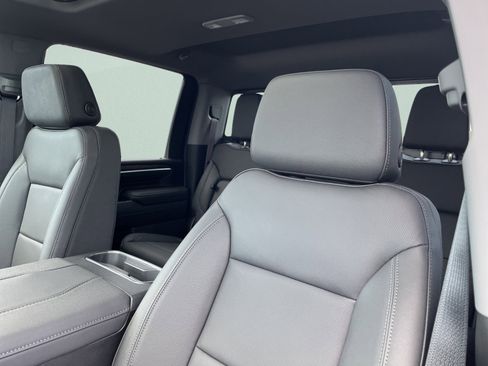 New 2026 GMC Sierra 2500 SLT w/ SLT Premium Package image 10