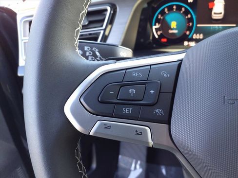 New 2026 Volkswagen Atlas Cross Sport SE image 17