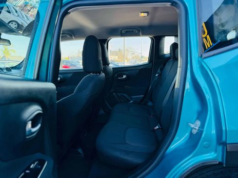 Used 2021 Jeep Renegade Sport image 11