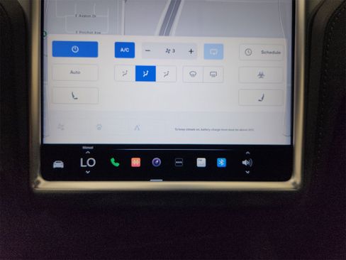 Used 2016 Tesla Model S 90D image 24