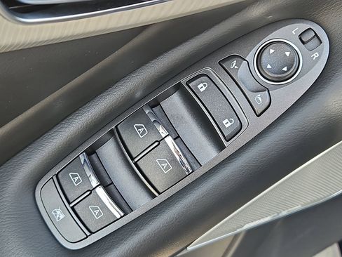 Used 2024 INFINITI Q50 Luxe w/ Cargo Package image 23