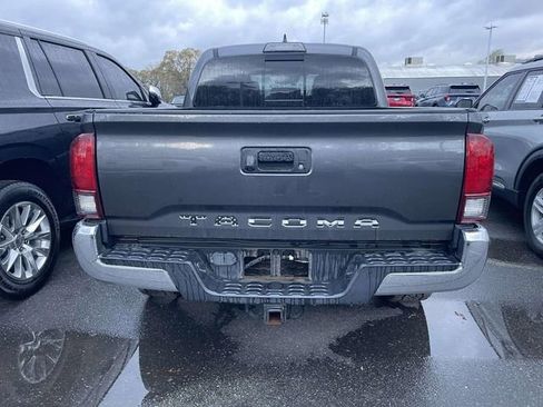 Used 2018 Toyota Tacoma TRD Off-Road image 5