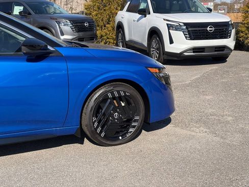 New 2026 Nissan Sentra SR w/ SR Premium Package image 9