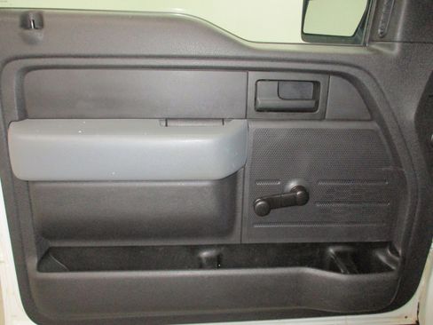 Used 2013 Ford F150 XL w/ XL Plus Pkg image 14