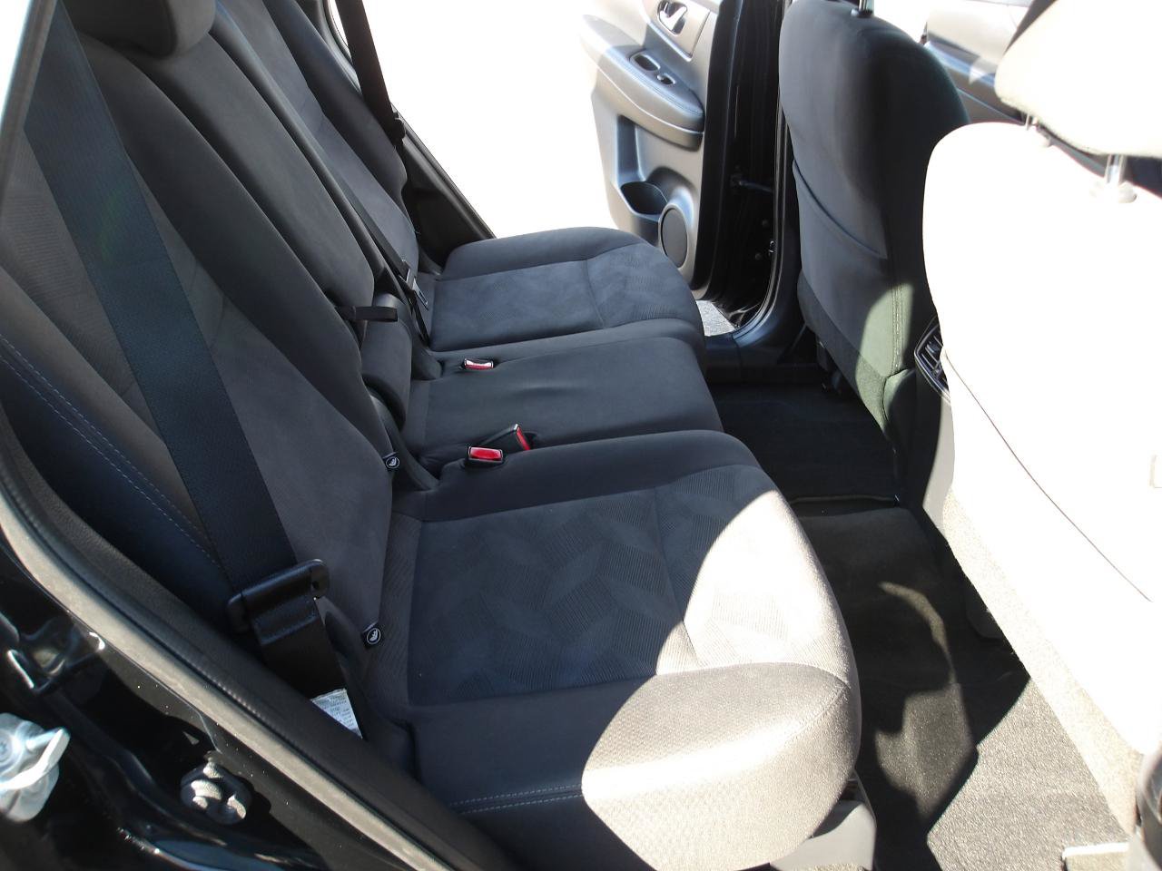 Used 2016 Nissan Rogue S AWD/4WD image 12