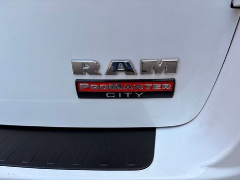 Used 2022 RAM ProMaster City Tradesman FWD image 27