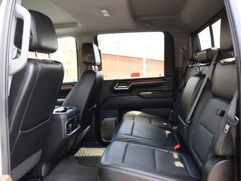 Used 2024 GMC Sierra 2500 Denali w/ Denali Reserve Package AWD/4WD image 27