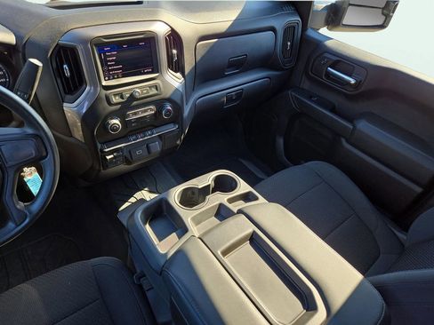 Used 2020 Chevrolet Silverado 1500 Custom w/ Custom Max Trailering Package image 22