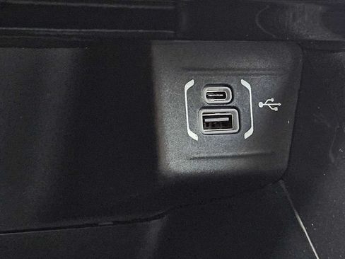 Used 2022 Jeep Compass Latitude FWD image 14