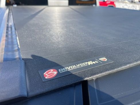 Used 2024 GMC Sierra 1500 AT4 w/ Technology Package image 19