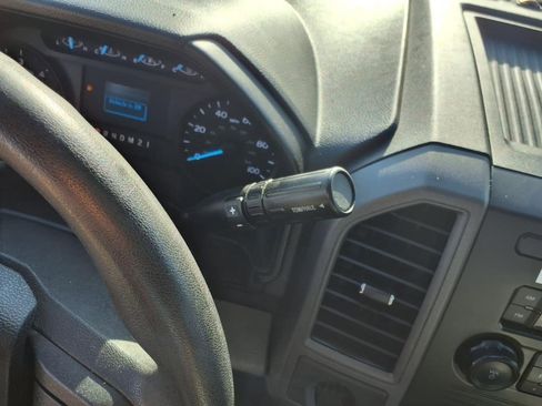 Used 2019 Ford F550 2WD Regular Cab Super Duty image 28