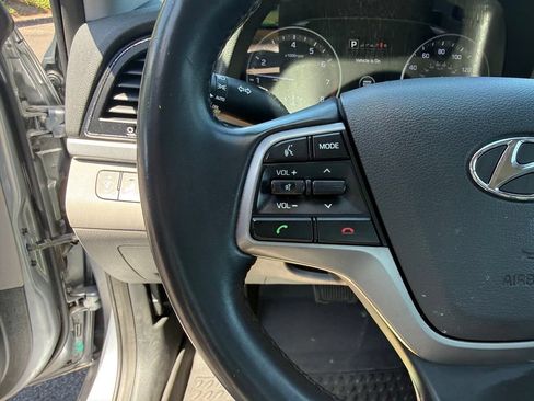 Used 2017 Hyundai Elantra Limited w/ Limited Ultimate Package 05 FWD image 11