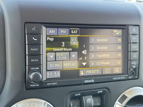 Used 2017 Jeep Wrangler Unlimited Sahara w/ Max Tow Package AWD/4WD image 16