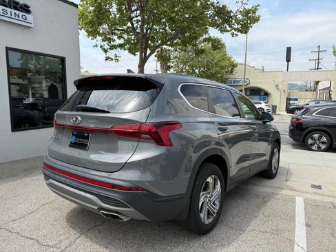Used 2022 Hyundai Santa Fe SE image 8