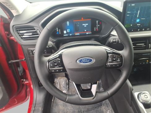 Used 2023 Ford Escape SE image 14